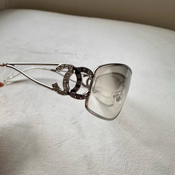 CHANEL  vintage silver gradient Swarovski CC’s sunglasses. - Picture 13 of 16